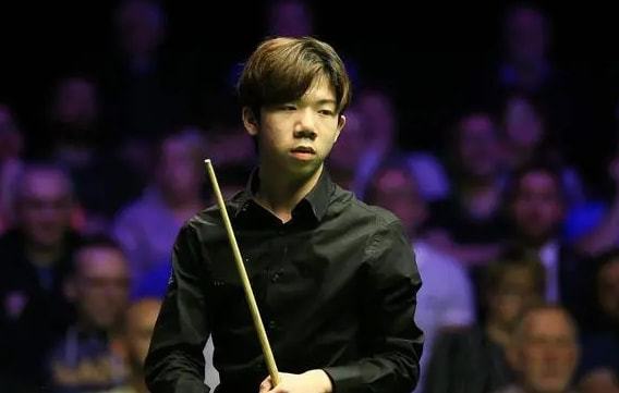 他迅速融入 他迅速融入