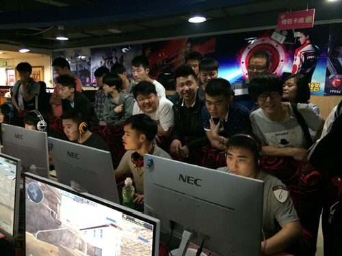 约克雷斯在 约克雷斯在