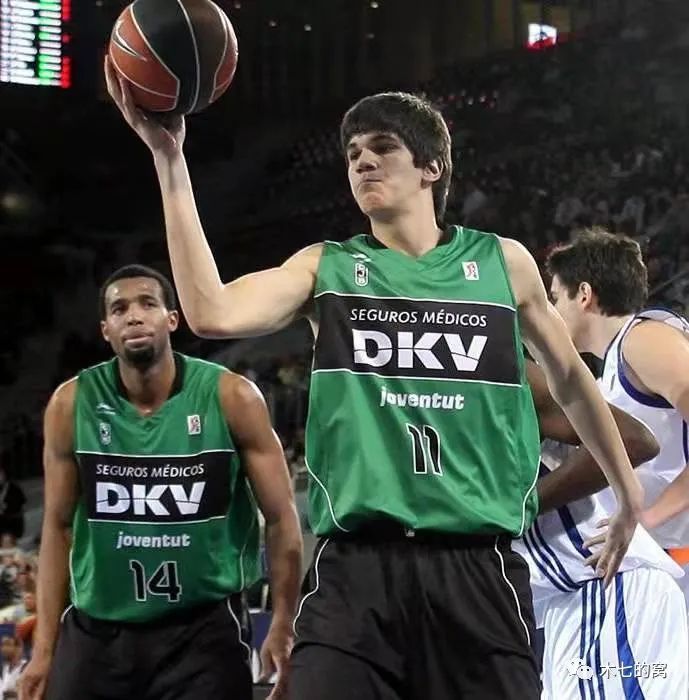 刷新纪录的 刷新纪录的