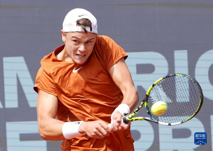 场发挥出色 场发挥出色